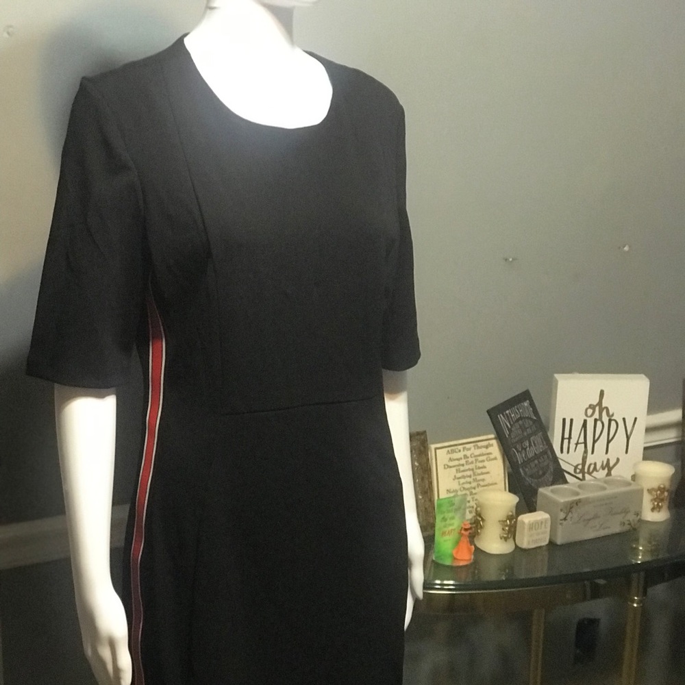 NWT knee length Womens Black and Red Dress.